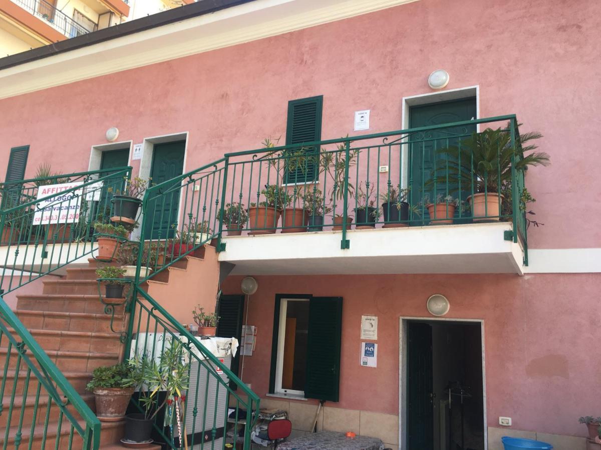 Villamareblu Ventimiglia Ngoại thất bức ảnh
