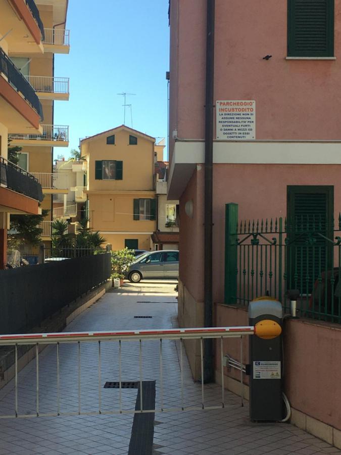 Villamareblu Ventimiglia Ngoại thất bức ảnh