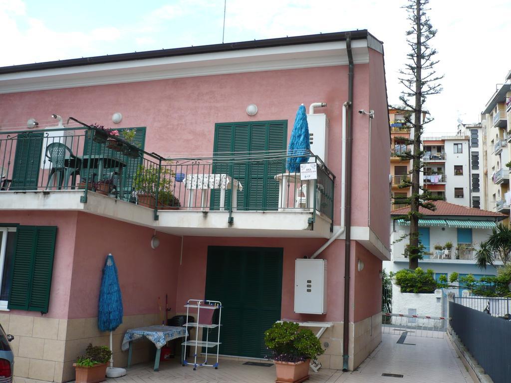 Villamareblu Ventimiglia Phòng bức ảnh